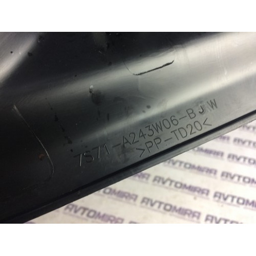 Накладка стойки средней нижняя правая Ford Mondeo 4 2007-2014 7S71A243W06BJW